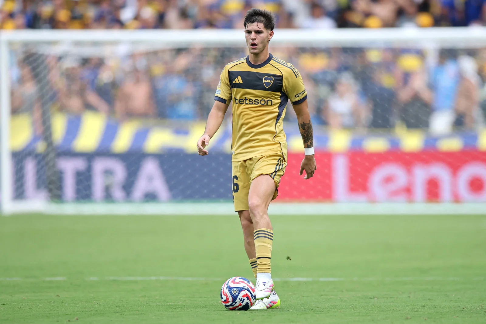 Marco Pellegrino en acción con Boca Juniors